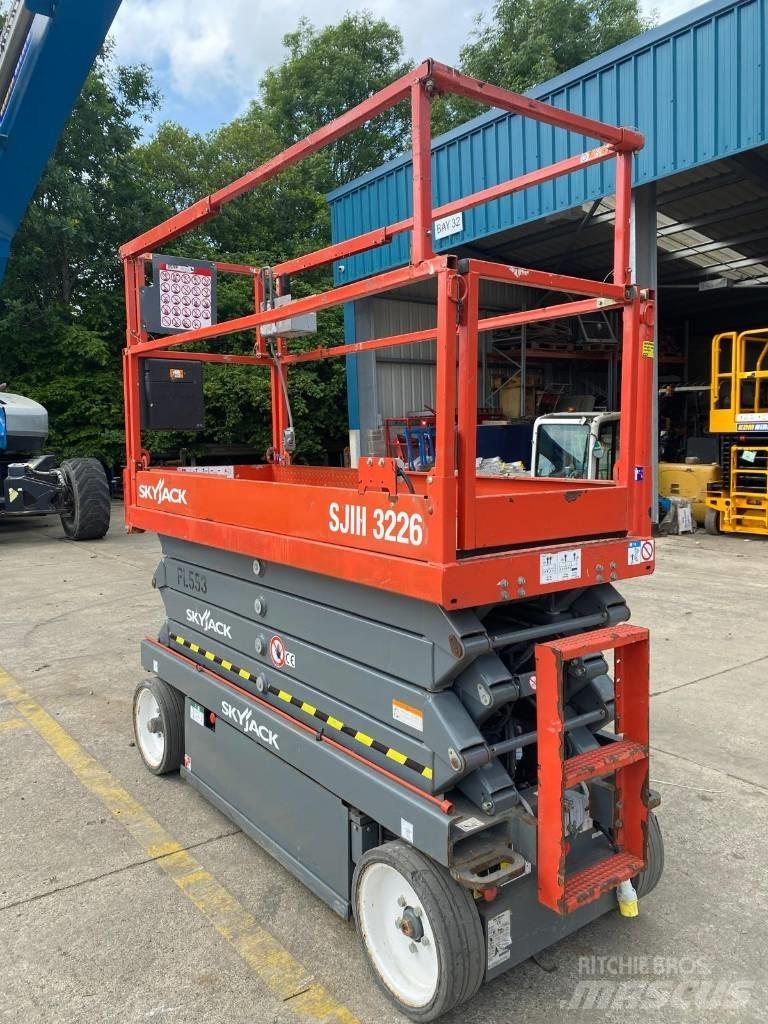 SkyJack SJ 3226 Sakselifter