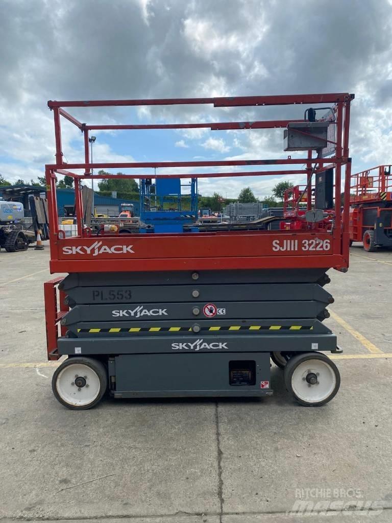 SkyJack SJ 3226 Sakselifter