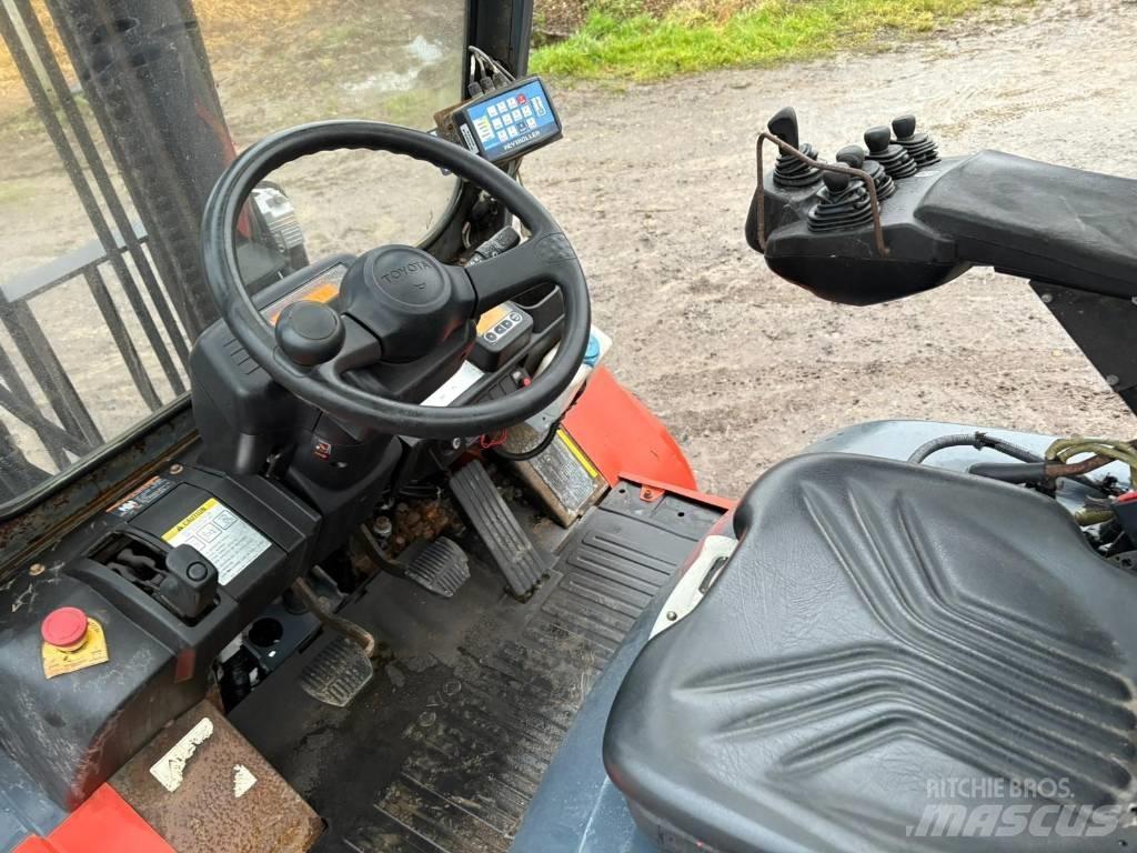 Toyota 7 FD 40 Diesel Trucker