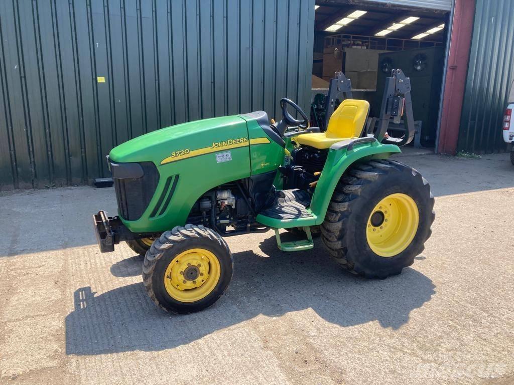 John Deere 3720 Traktorer