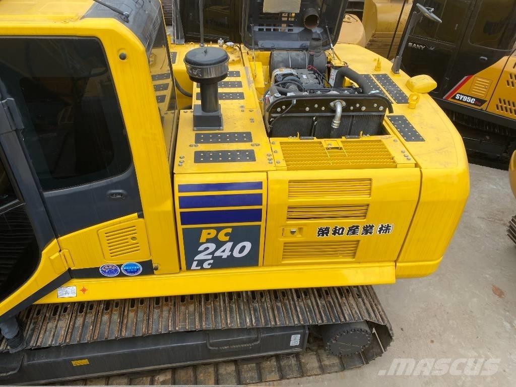 Komatsu PC 240 LC Beltegraver
