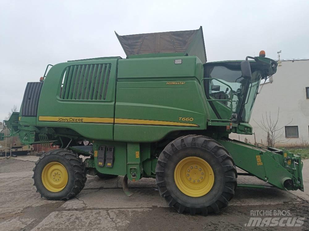 John Deere T 660 Skurtreskere
