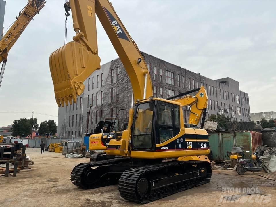 CAT 320 B L Beltegraver