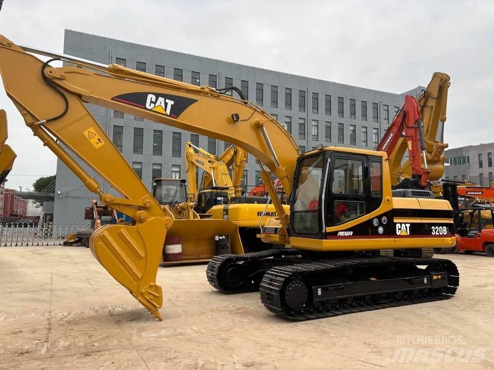 CAT 320 B L Beltegraver