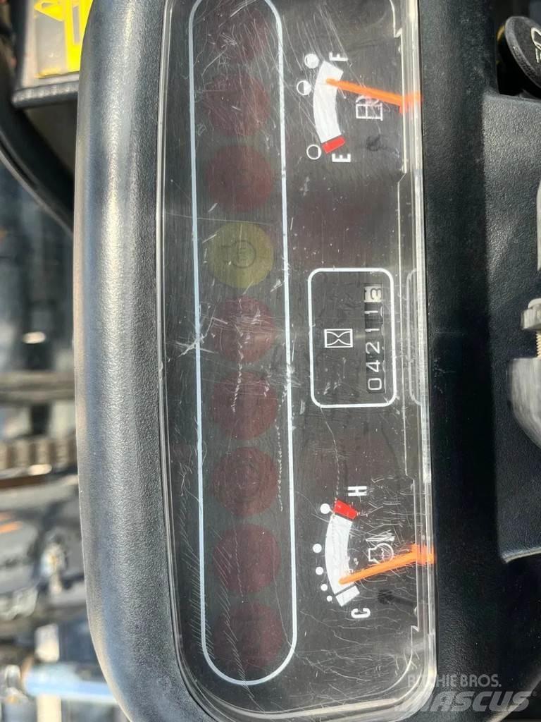 CAT DP70 Diesel Trucker