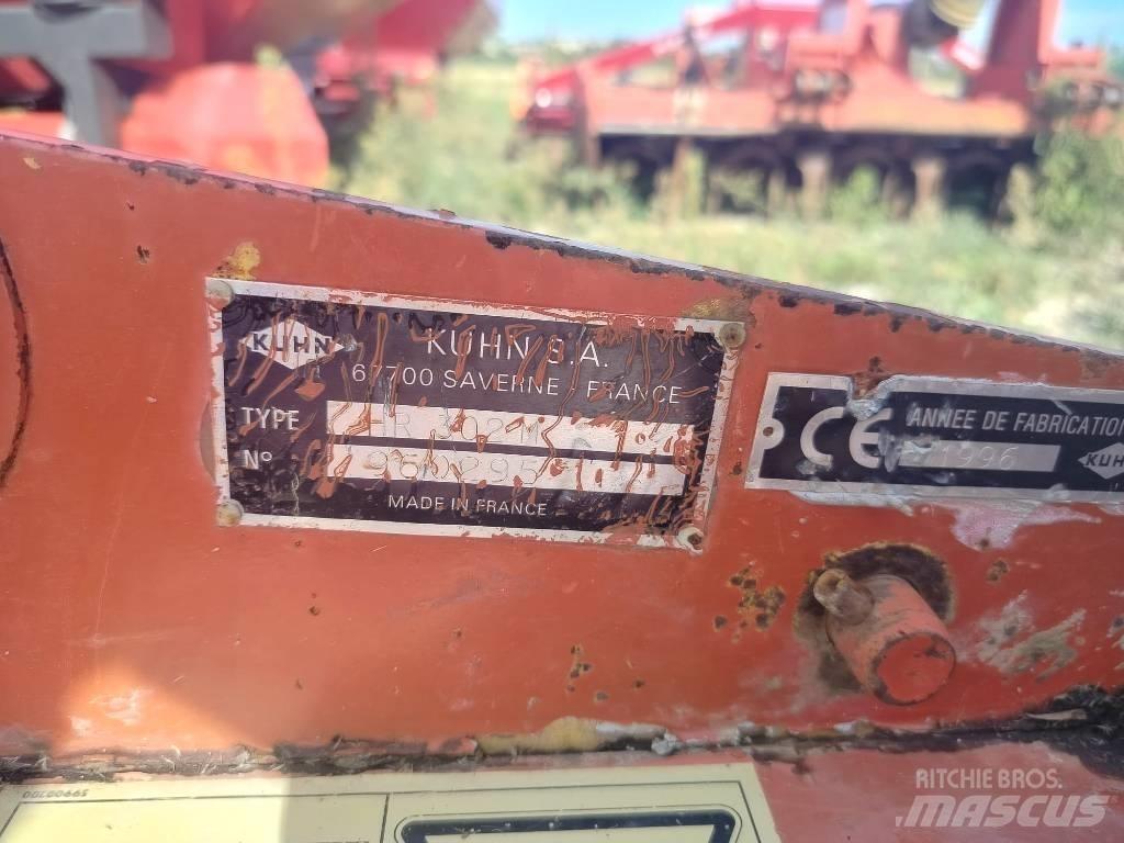 Kuhn HR 302 Harver