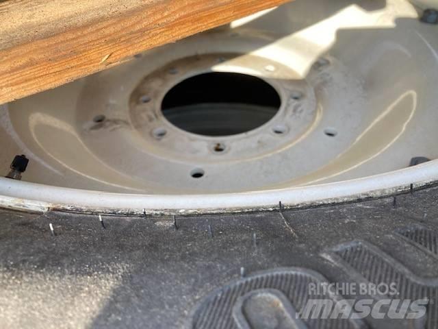 Trelleborg 540/65R34 Dekk, hjul og felger