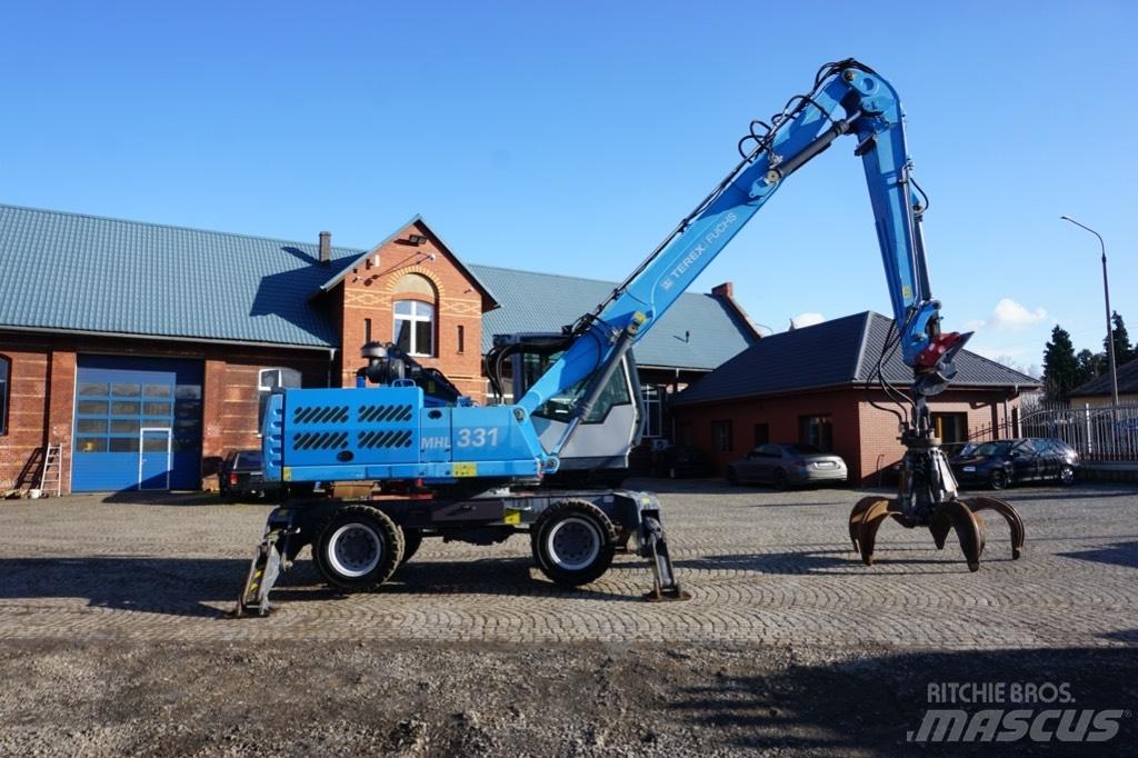 Fuchs MHL 331 Gravemaskiner for avfallshåndtering