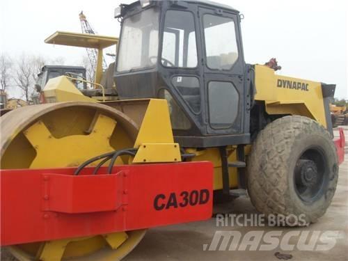 Dynapac CA30D Valsetog