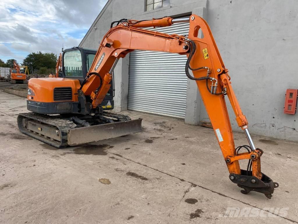 Doosan Develon DX85R Midigravere 7 - 12t