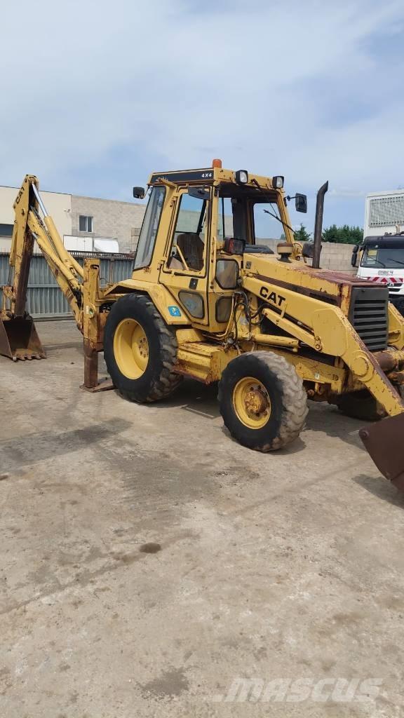 CAT 428 B 4x4 Traktorgravere