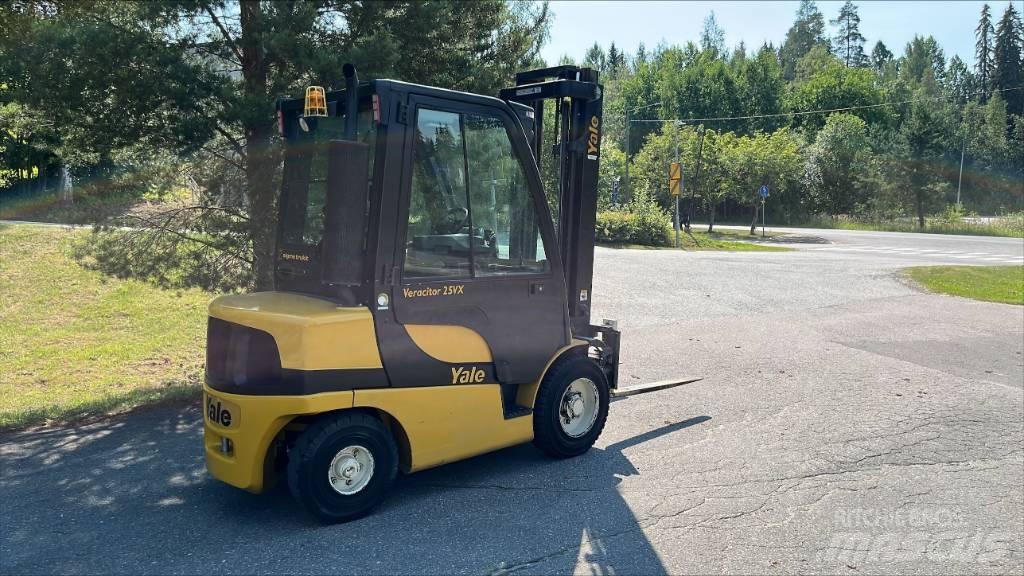 Yale GDP 25 VX Diesel Trucker