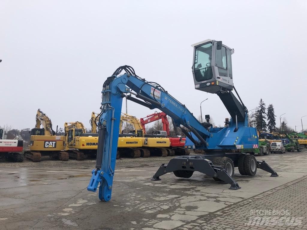 Fuchs MHL 320 Gravemaskiner for avfallshåndtering