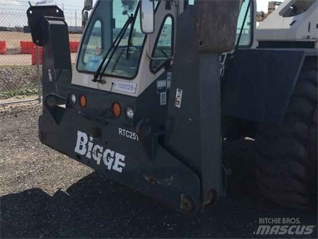 Terex CD225 Røff terreng kraner