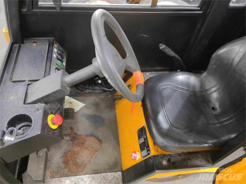 Bradshaw FB1000 Tauetraktor