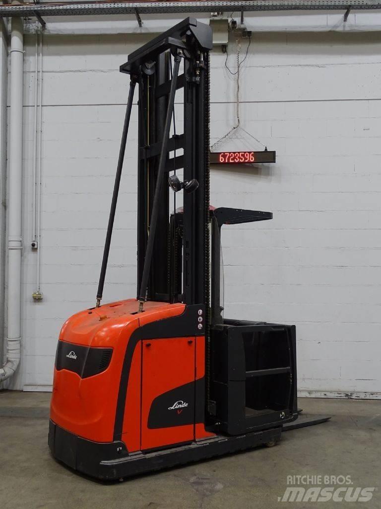 Linde V10 Høytløftende plukketruck
