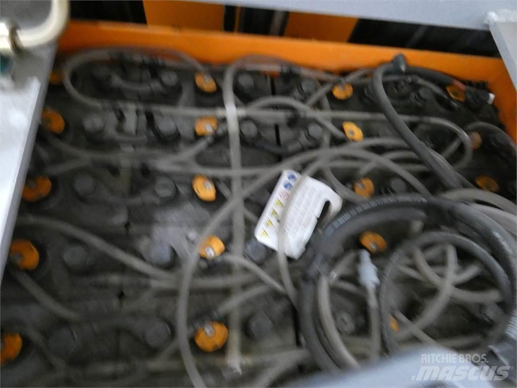 Still EK-X Høytløftende plukketruck