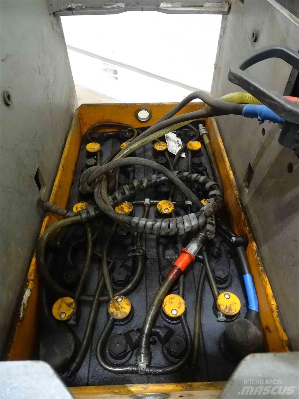 Still EK-X Høytløftende plukketruck