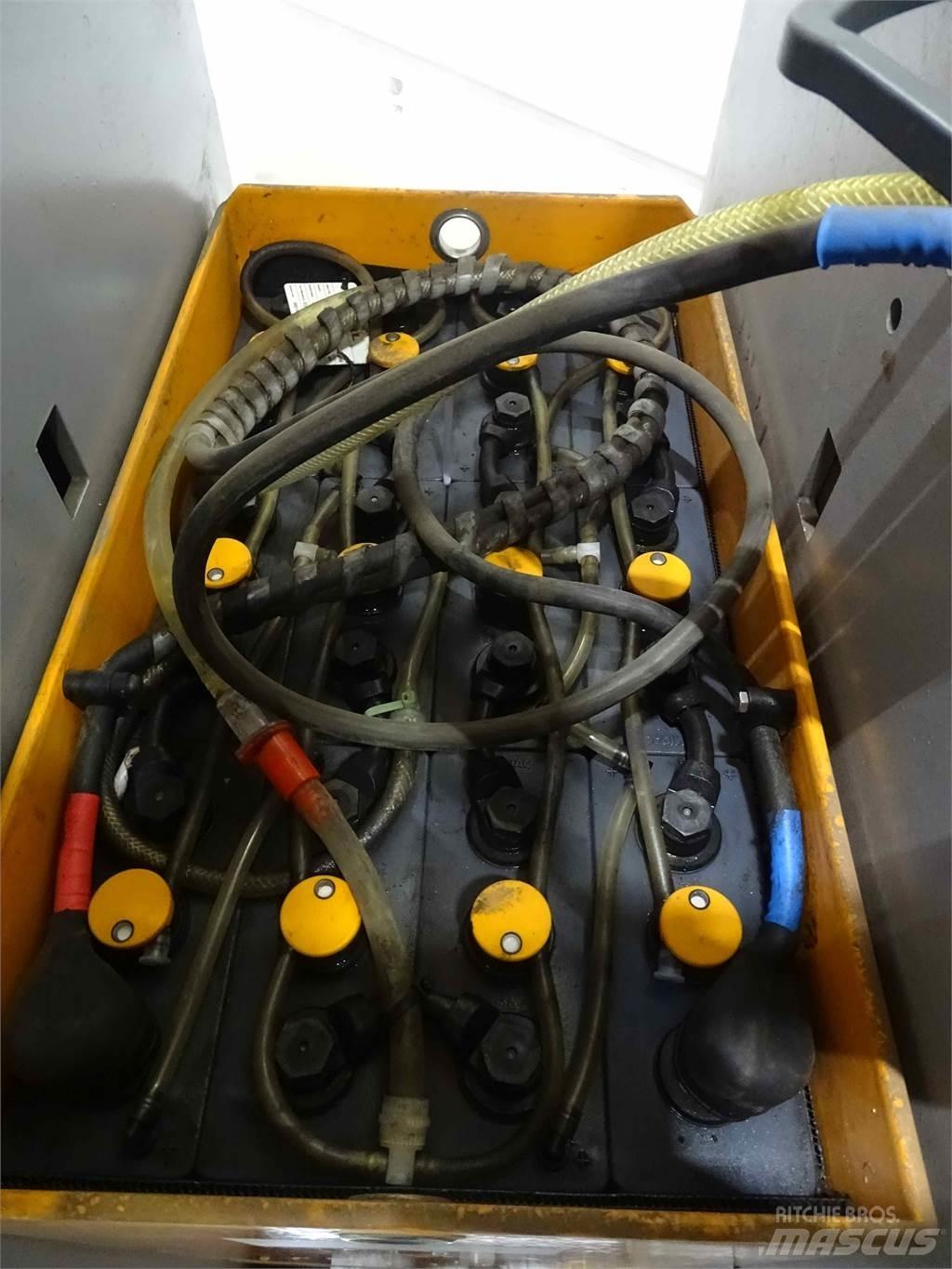 Still EK-X Høytløftende plukketruck