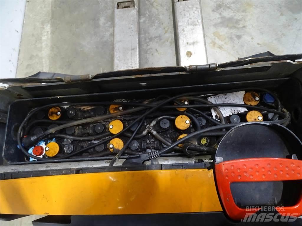 Still EXU16 Lavtløftende truck
