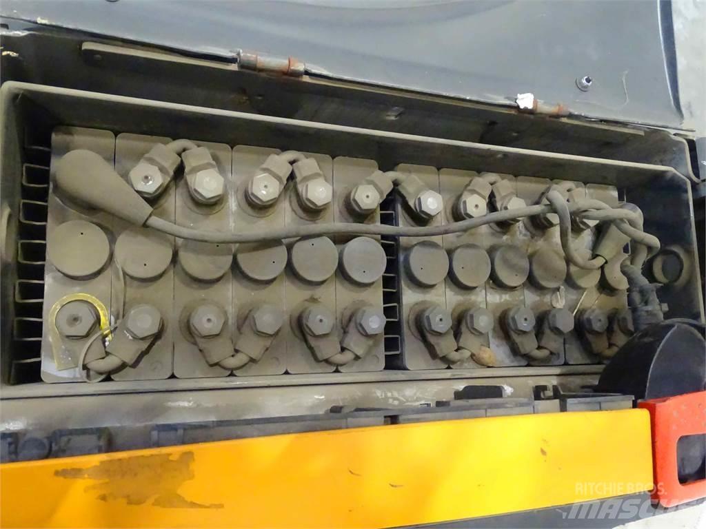 Still EXU16 Lavtløftende truck
