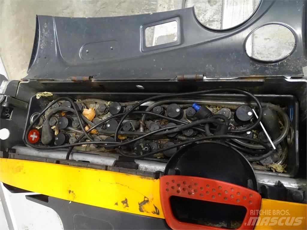Still EXU16 Lavtløftende truck