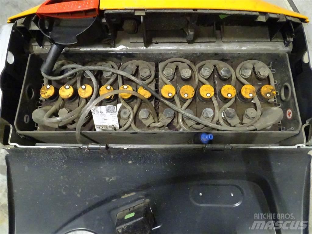 Still EXU16 Lavtløftende truck