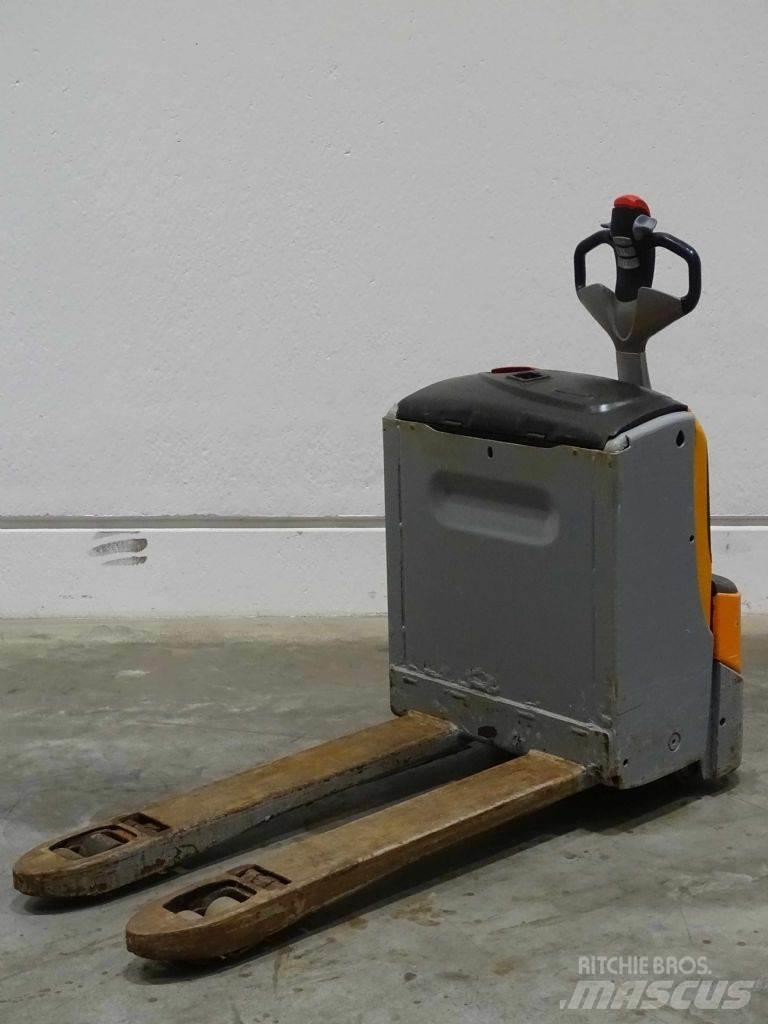 Still EXU18 Lavtløftende truck