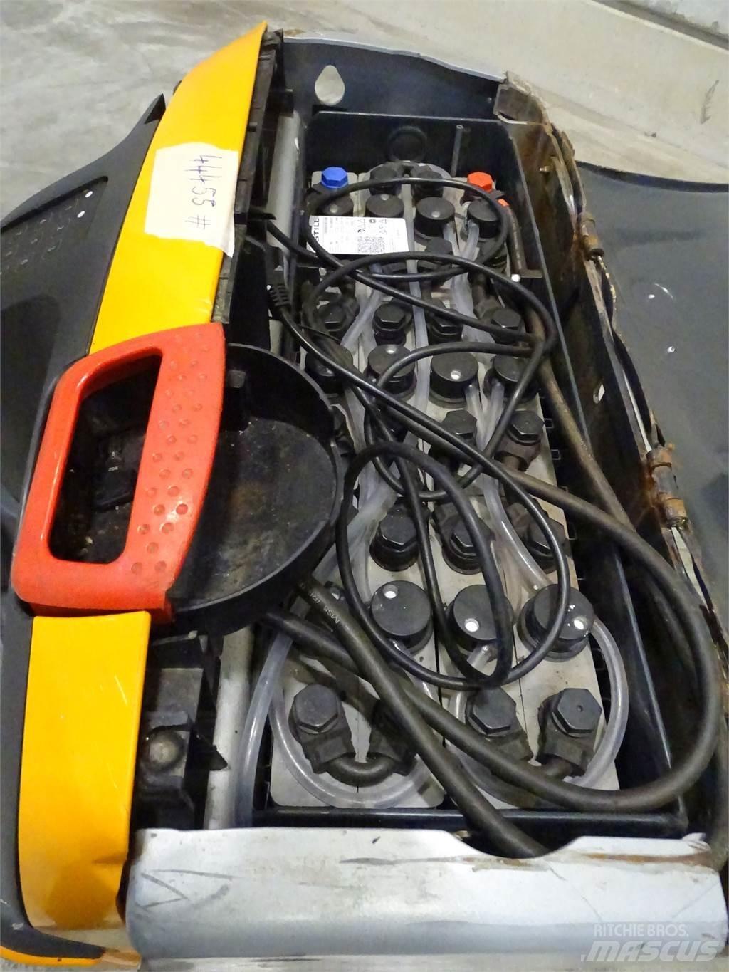 Still EXU18 Lavtløftende truck