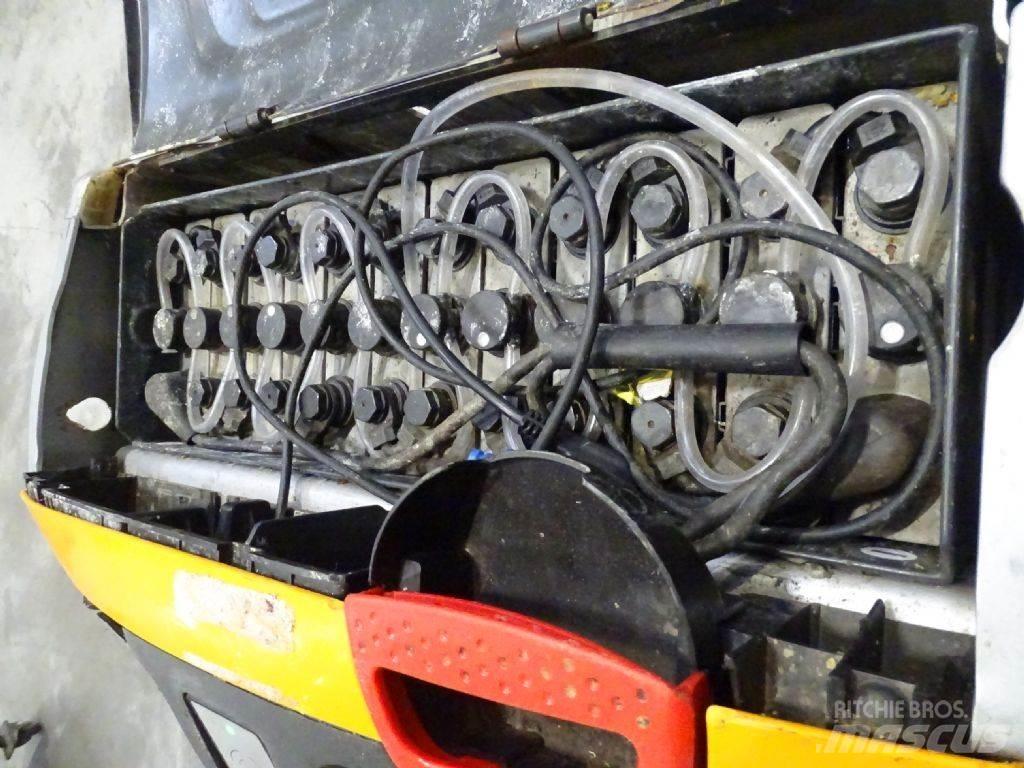 Still EXU18 Lavtløftende truck