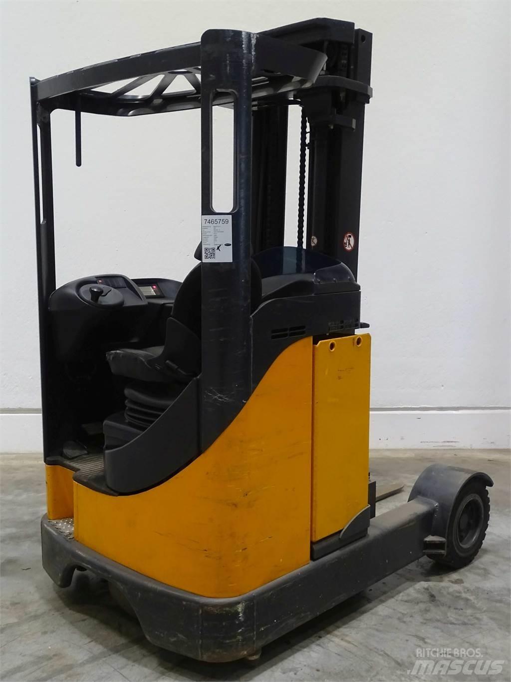 Still FM-SE14 Skyvemasttruck