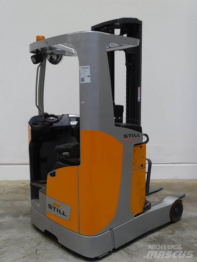 Still FM-X10 Skyvemasttruck