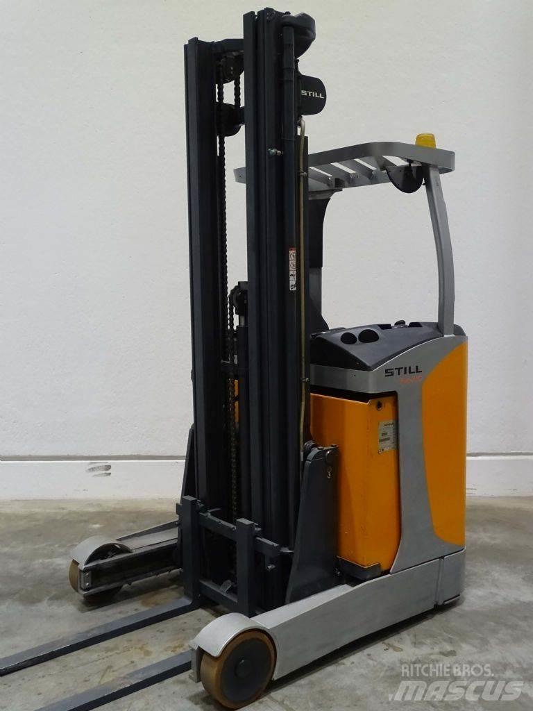 Still FM-X10 Skyvemasttruck