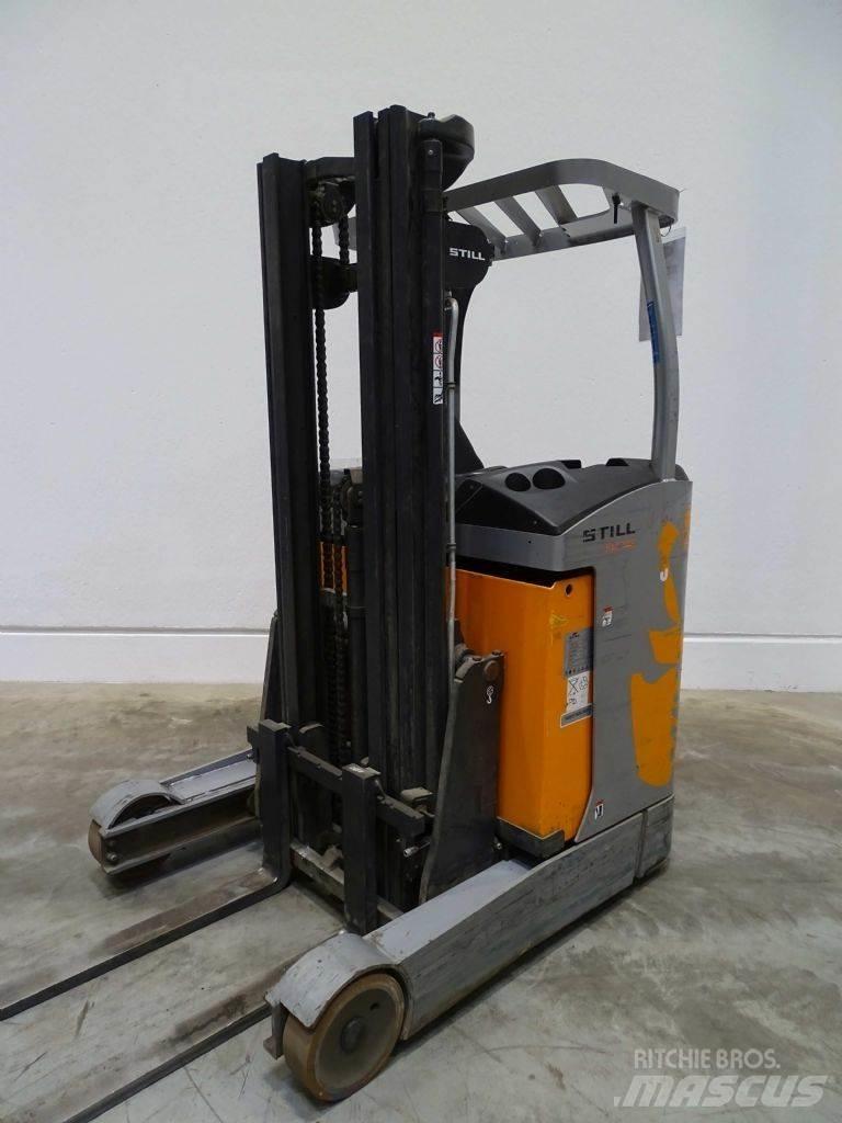 Still FM-X12 Skyvemasttruck