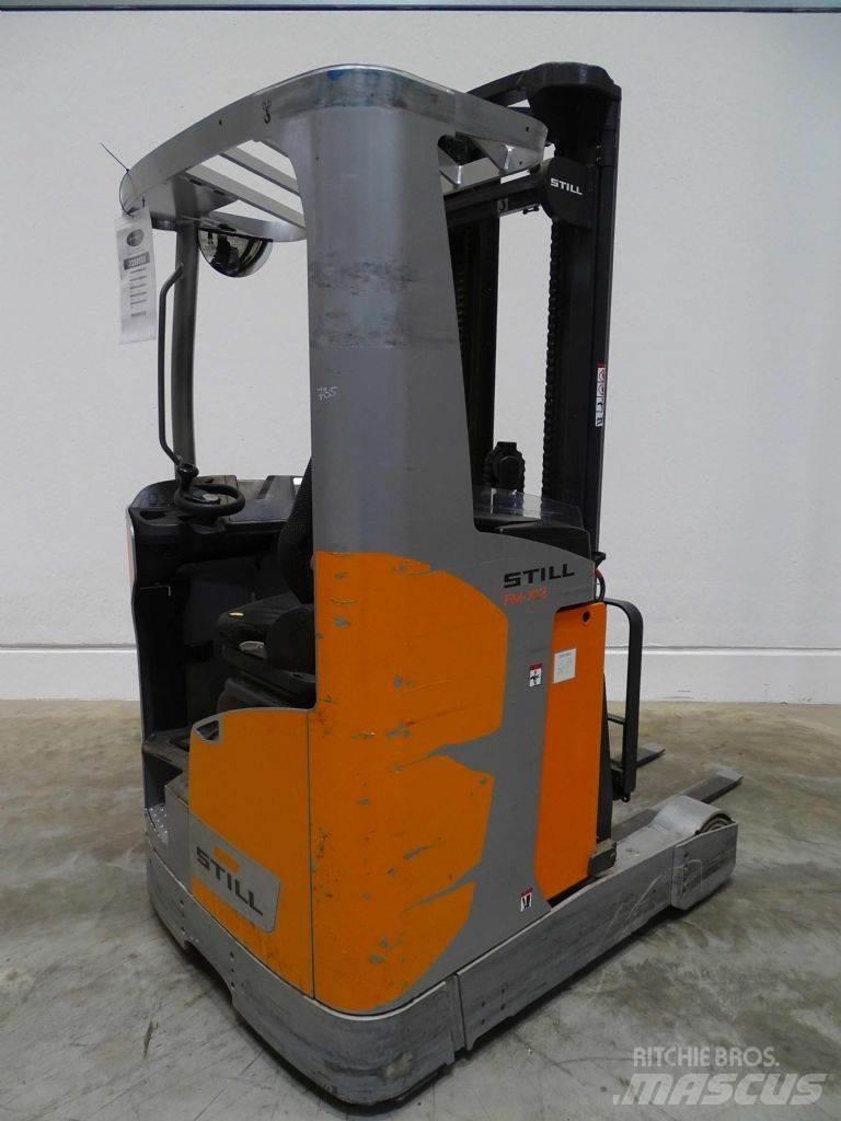 Still FM-X12 Skyvemasttruck