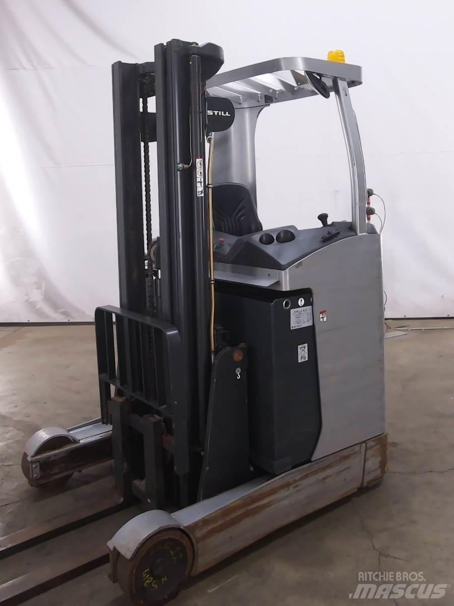 Still FM-X12 Skyvemasttruck