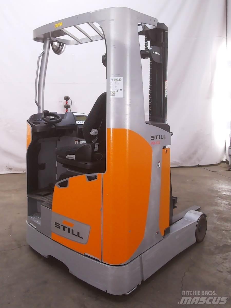 Still FM-X12 Skyvemasttruck