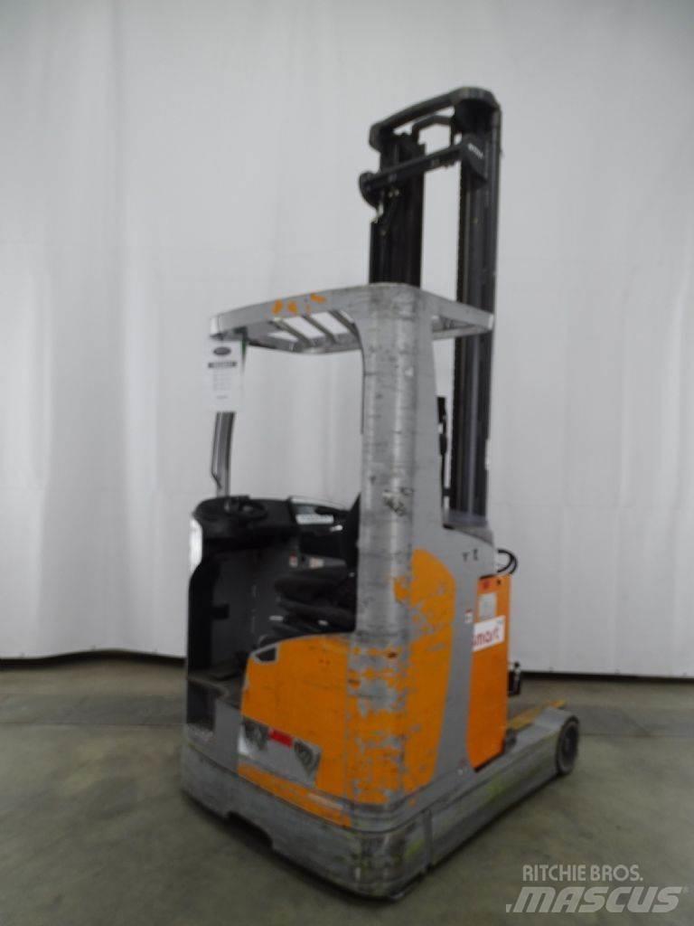 Still FM-X14 Skyvemasttruck