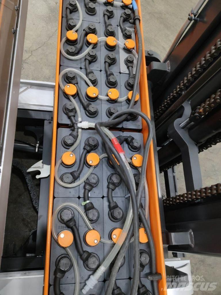 Still FM-X14 Skyvemasttruck