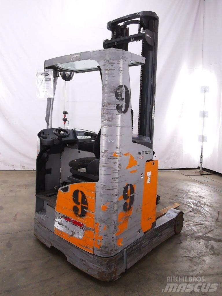 Still FM-X14 Skyvemasttruck