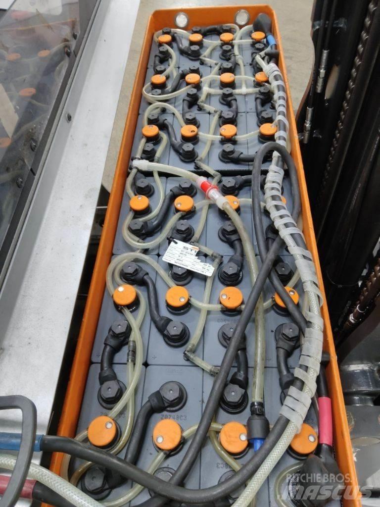 Still FM-X14 Skyvemasttruck
