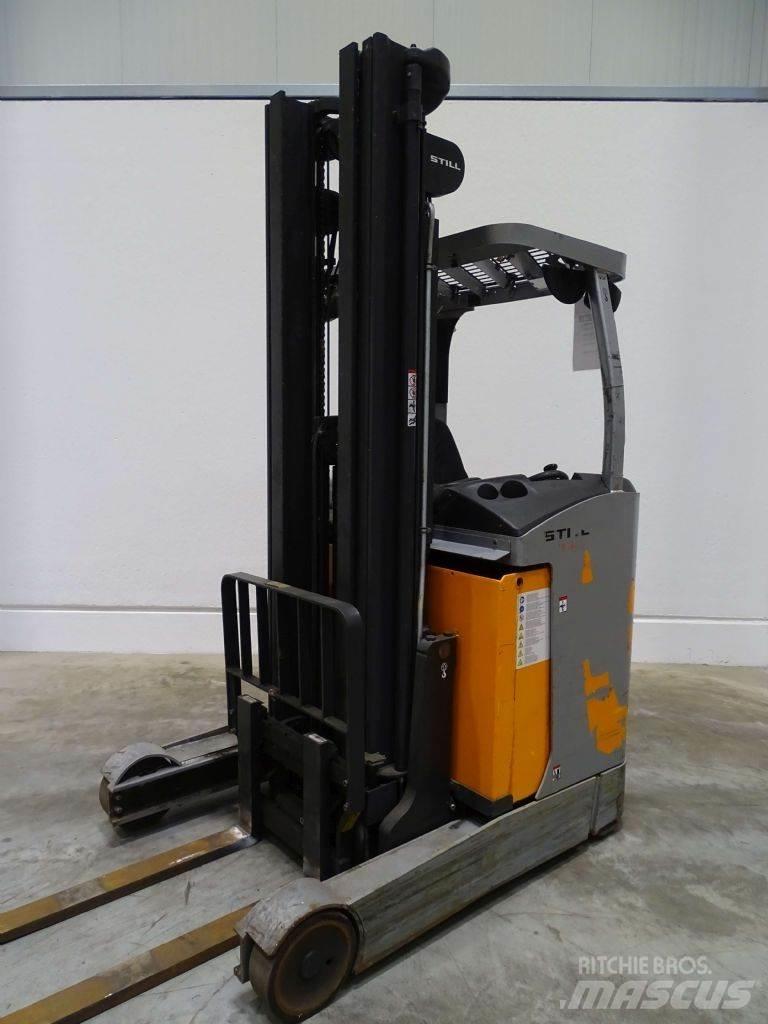 Still FM-X14 Skyvemasttruck