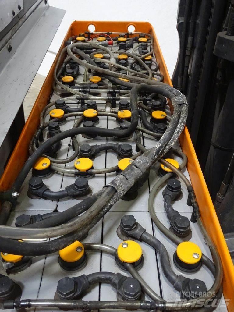 Still FM-X14 Skyvemasttruck