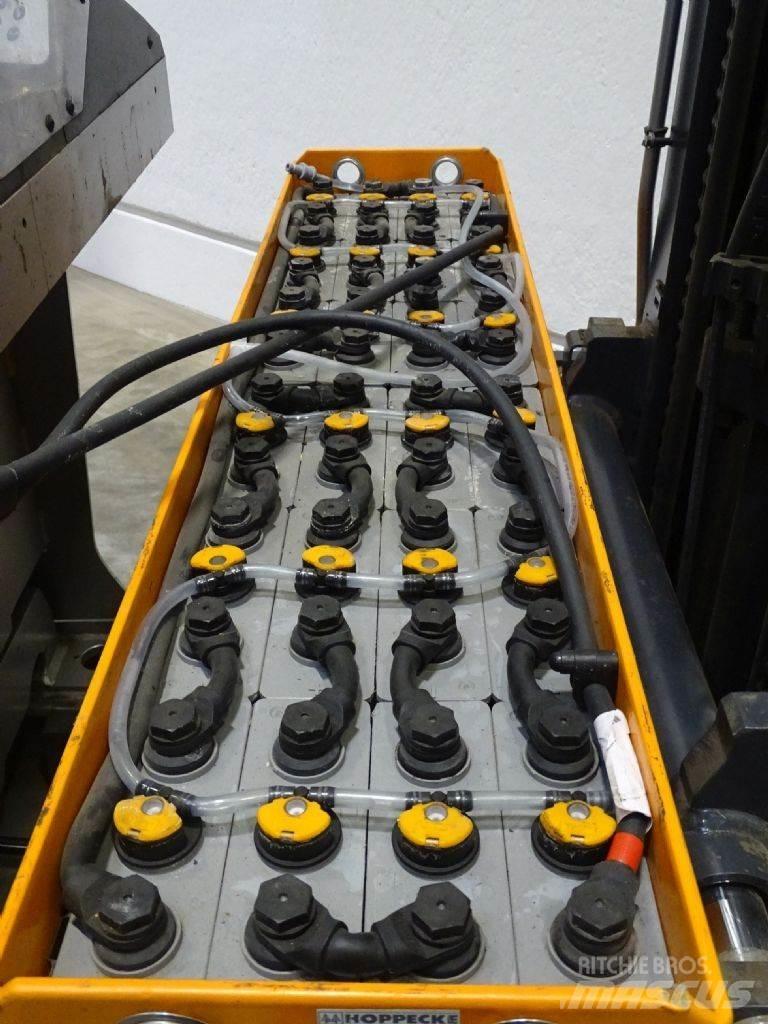 Still FM-X14 Skyvemasttruck