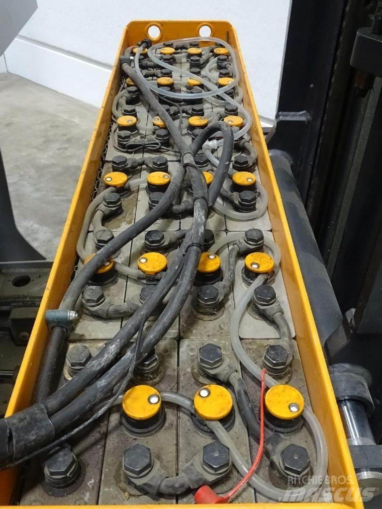 Still FM-X14 Skyvemasttruck