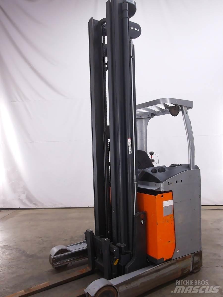 Still FM-X14 Skyvemasttruck