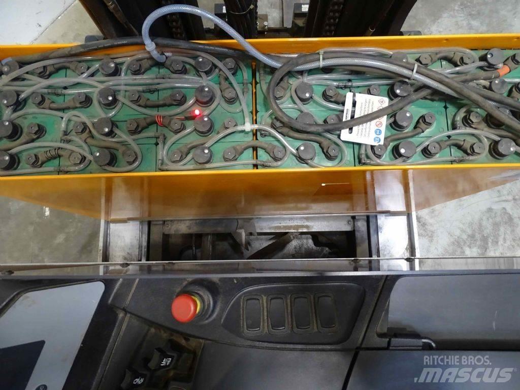 Still FM-X14 Skyvemasttruck