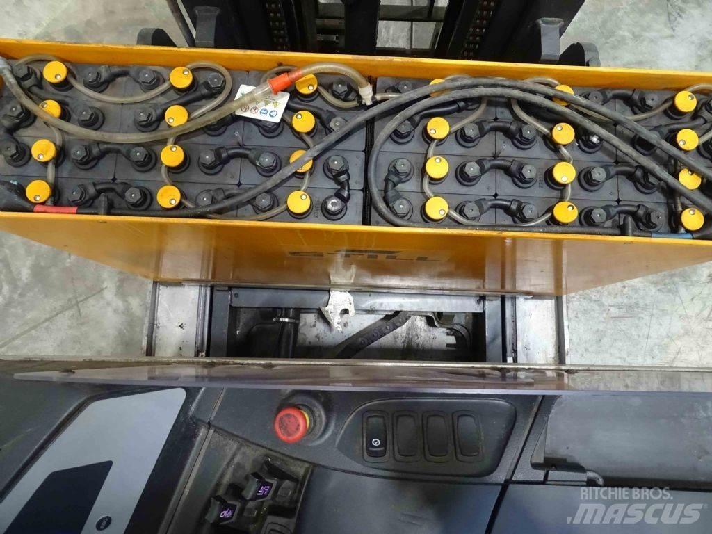 Still FM-X14 Skyvemasttruck