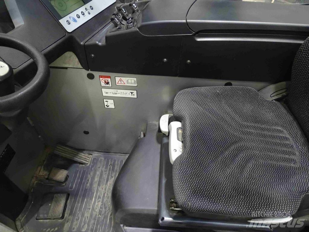 Still FM-X14 Skyvemasttruck