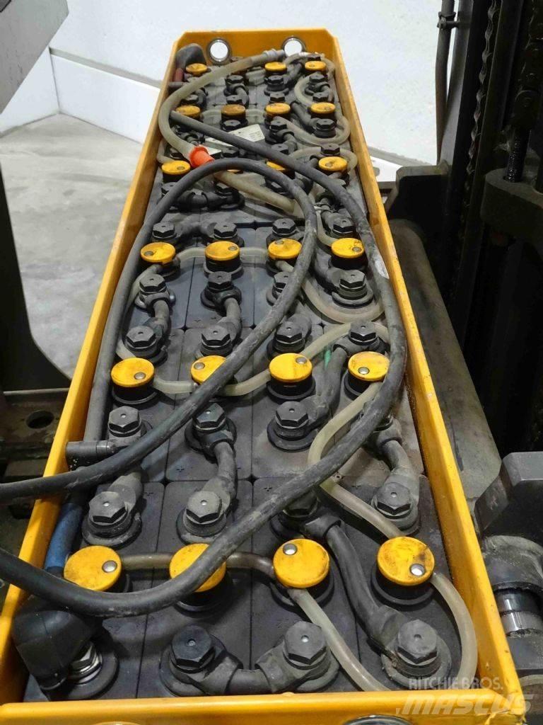 Still FM-X14 Skyvemasttruck